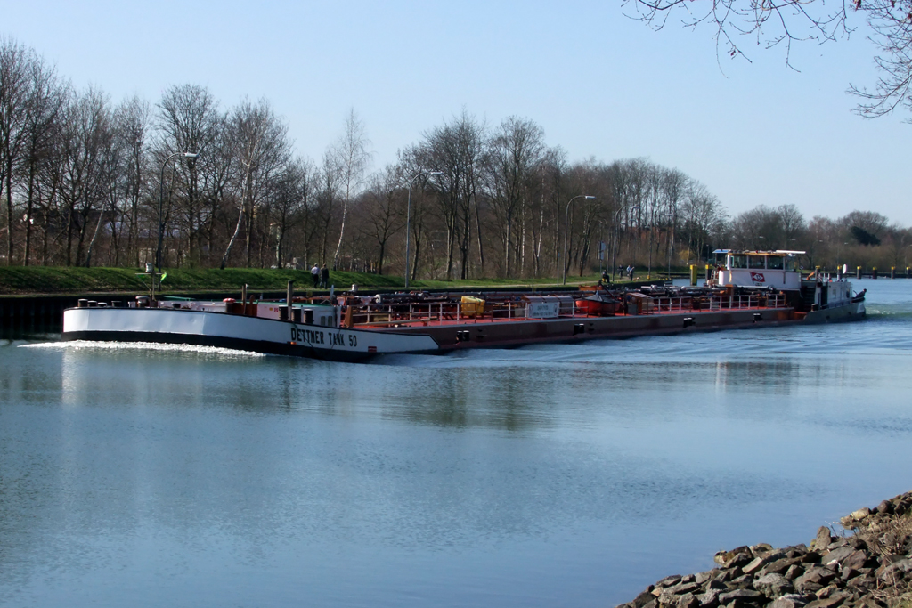  DETTMER TANK 50  auf dem Wesel-Datteln-Kanal 25.3.2012