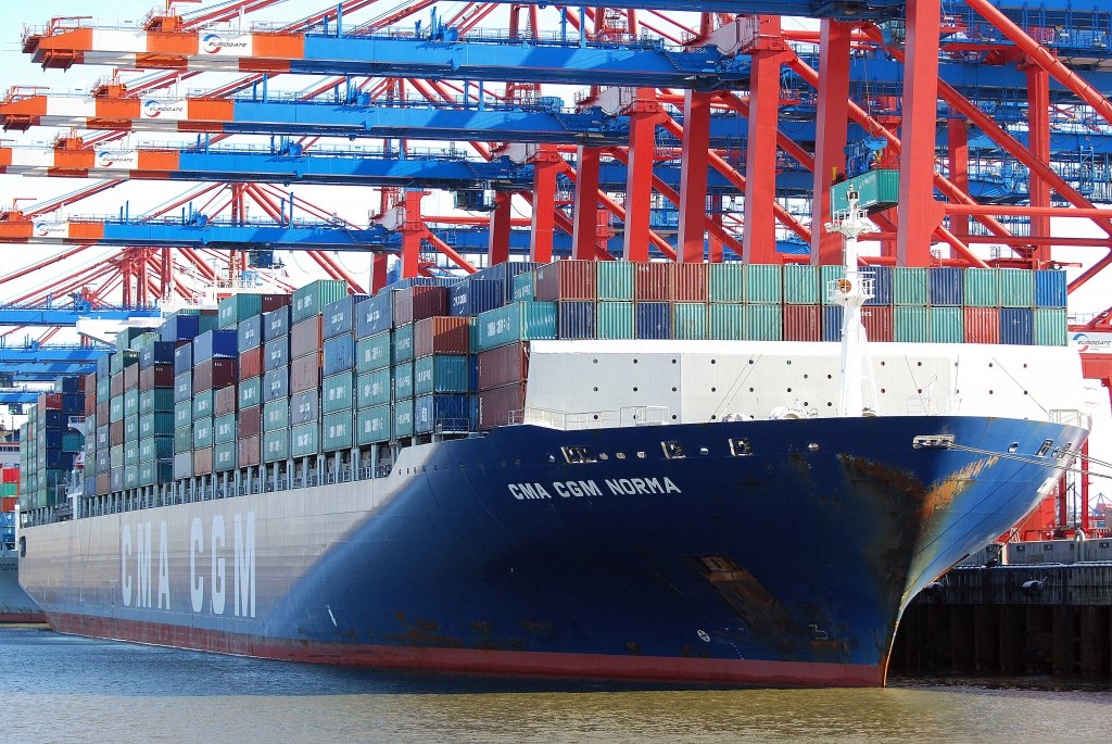 Die am Eurogate liegende CMA CGM Norma IMO-Nummer:9299812 Flagge:Frankreich Lnge:349.0m Breite:43.0m Baujahr:2006 Bauwerft: 	 Hyundai Samho Heavy Industries,Incheon Sdkorea aufgenommen am 06.03.10  