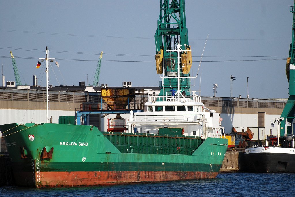 Die Arklow Sand IMO-Nummer:9163611 Flagge:Niederlande Lnge:90.0m Breite:13.0m Baujahr:1998 Bauwerft:Barkmeijer Stroobos Scheepswerf,Stroobos Niederlande am 18.04.10 im Hamburger Hafen.