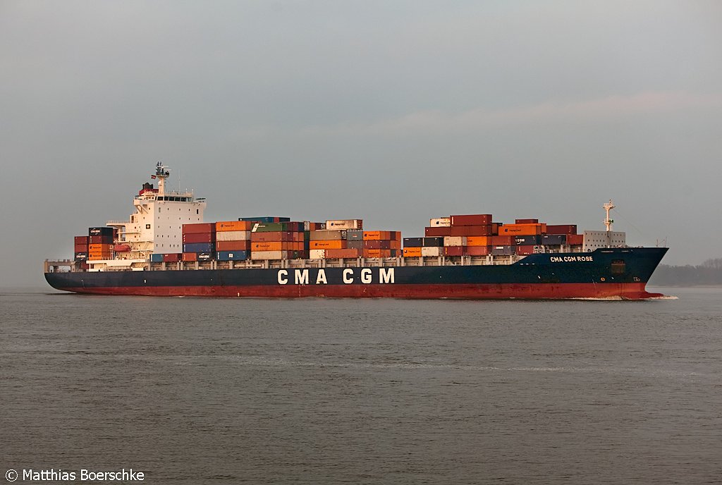 Die CMA CGM Rose in Stader Sand am 21.11.09 bei schner Abendstimmung.