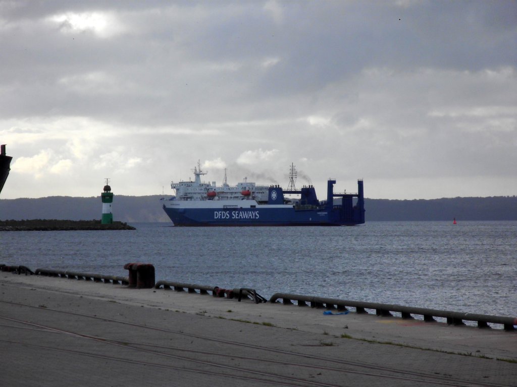 Die Eisenbahnfhre Kaunas auslaufend Sassnitz am 08.10.12 Richtung Kiel.