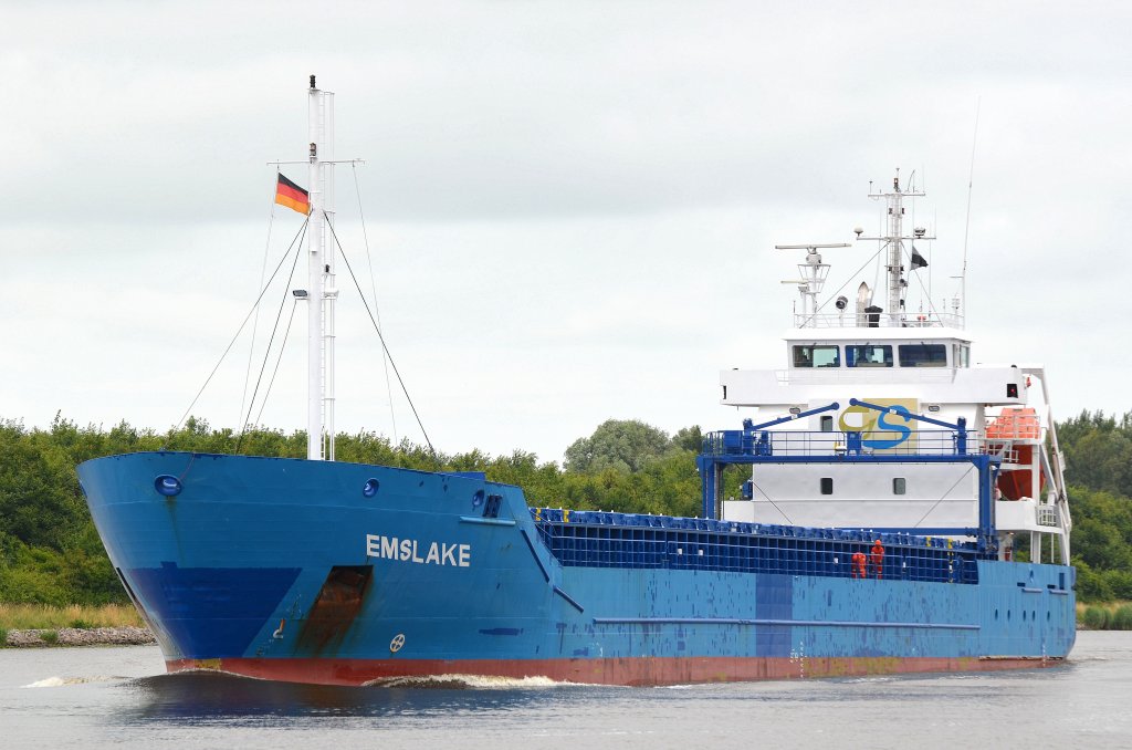 Die Emslake IMO-Nummer:9552032 Flagge:Antigua und Barbuda Lnge:99.0m Breite:14.0m Baujahr:2011 Bauwerft:Western Marine Services,Chittagong Bangladesch im Nord-Ostsee-Kanal an der Weiche Fischerhtte am 14.07.13