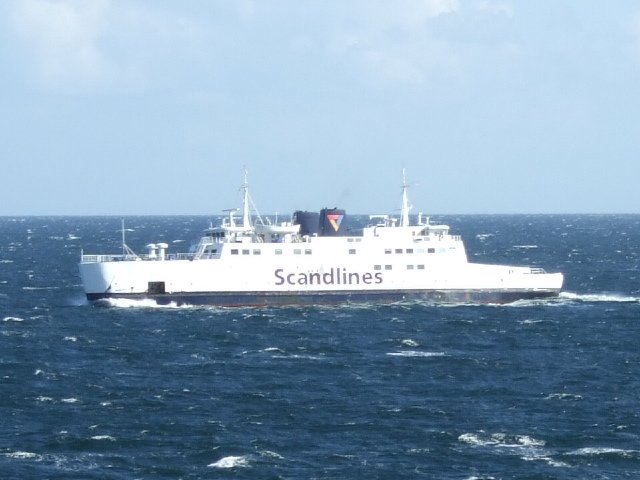 Die  FS Holger Danske  der Scandlines am 03.09.07 von Puttgarden auf dem Weg nach Rbyhavn. Die schon etwas ltere Fhre wird heute nur noch zum Transport von Gefahrgut eingesetzt.