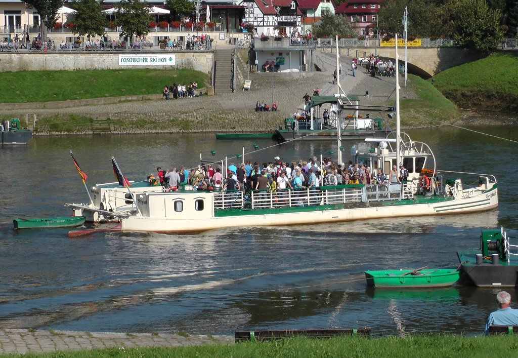 Die Gierseilfhre im Kurort Rathen  am 16.09.12  gegen 13:55 Uhr