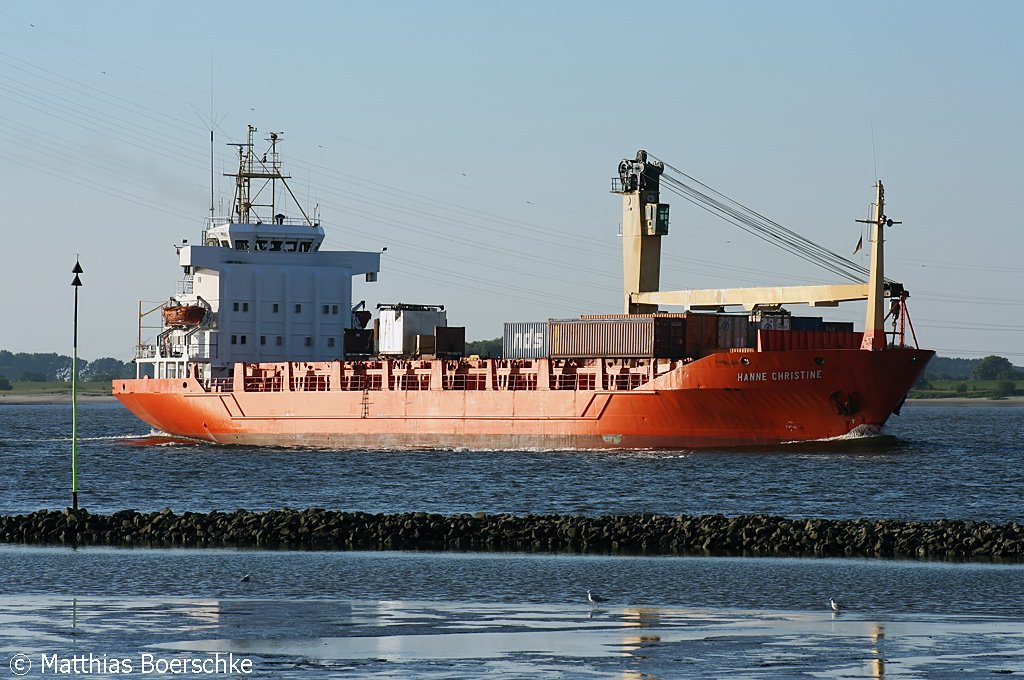 Die Hanne Christine bei Lhe Sand am 06.08.06.