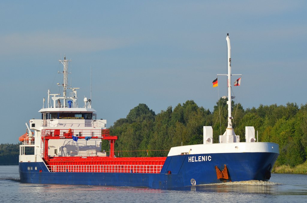 Die Helenic IMO-Nummer:9356490 Flagge:Niederlande Lnge:80.0m Breite:12.0m Baujahr:2008 Bauwerft:Bijlsma Shipyard,Lemmer Niederlande aufgenommen am 09.09.12 im Nord-Ostsee-Kanal bei Grnental.