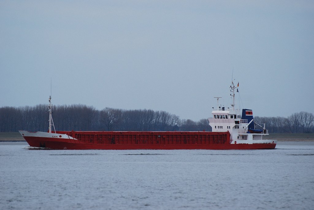 Die IMO-Nummer:8504947 Flagge:Deutschland Lnge:72.0m Breite:11.0m Baujahr:1985 Bauwerft:Husumer Shipbuilding Dock&Repair,Husum Deutschland auf der Elbe bei Lhe am 13.03.11 