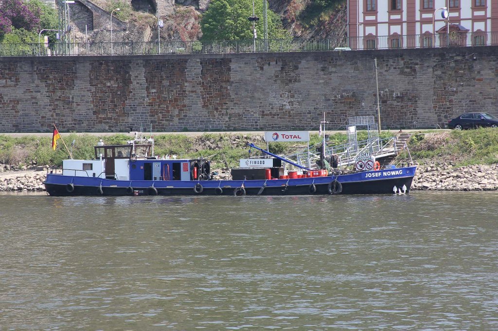 Die Josef Nowag auf dem Rhein bei Koblenz am 20.04.2011