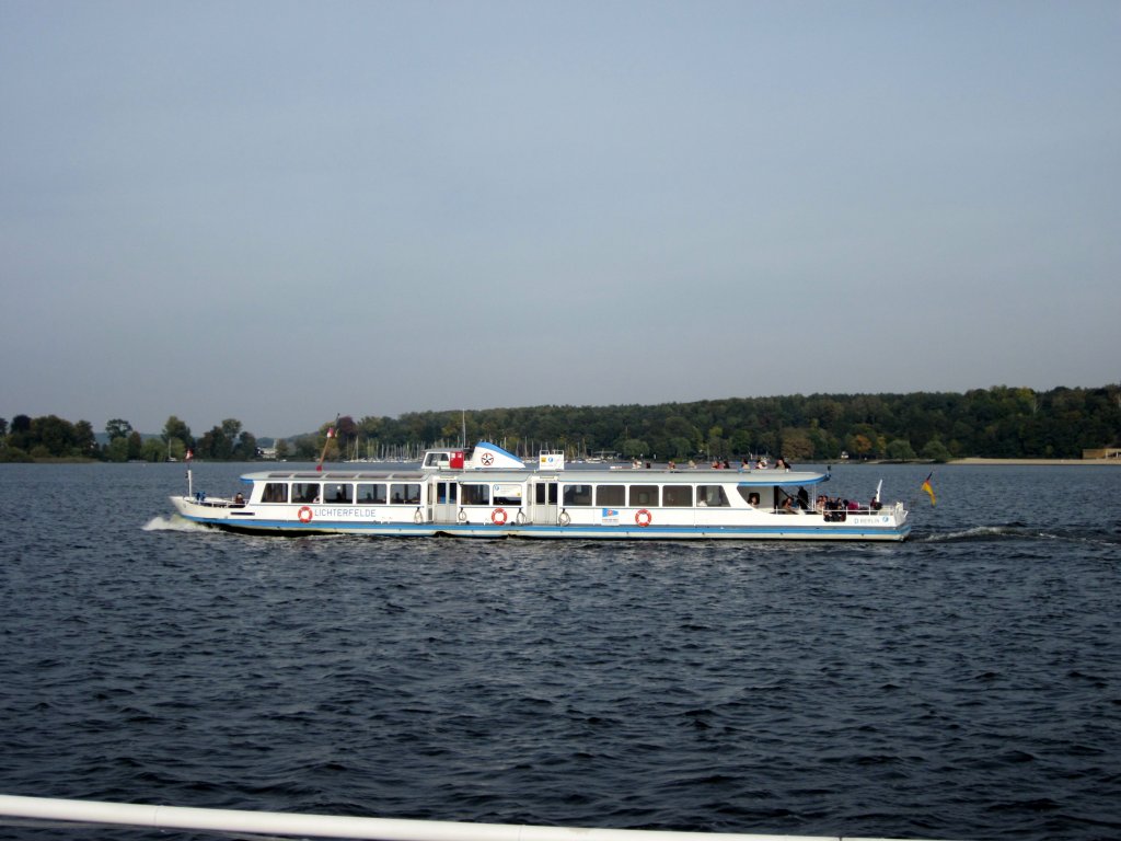 Die Lichterfelde der Berliner Stern & Kreisschiffahrt ist im Fhr-Betrieb Berlin-Wannsee / Berlin-Kladow eingesetzt. Diese ist mit ca. 20min. Fahrzeit die lngste Fhrverbindung in Berlin. 08.10.2010 