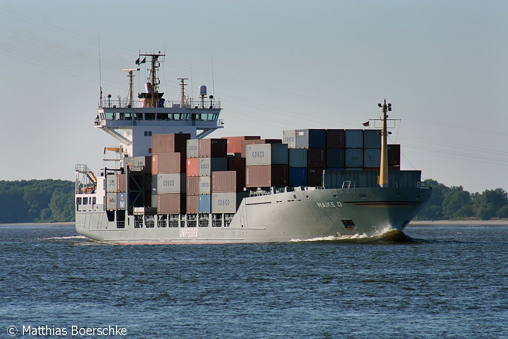 Die Maike D auf der Elbe bei Lhe-Sand am 06.08.09.