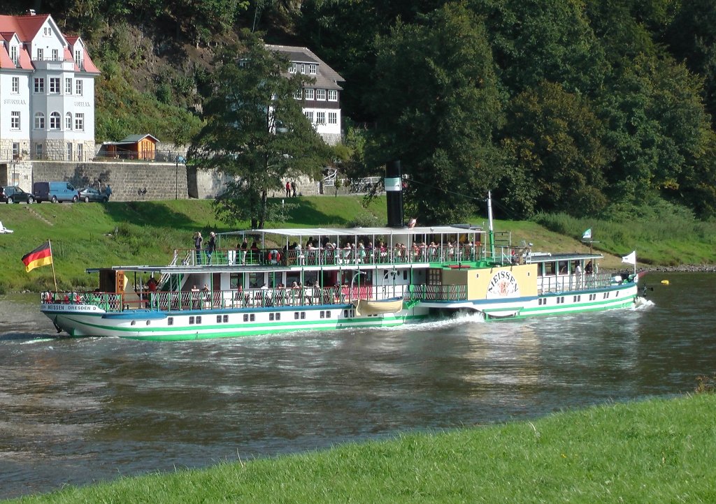 Die Meissen am 16.09.2012  gegen 14:02 in Rathen auf dem Wege stromauf nach Bad Schandau.