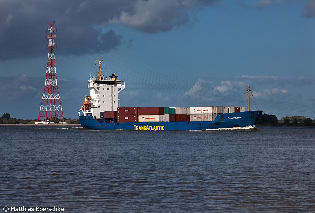 Die Transnjord auf der Elbe am 08.10.09 bei Lhe-Sand.