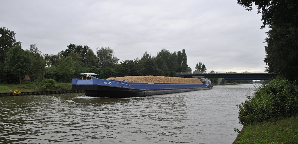 Die VREEWYK HE-JO, am Mittelandkanl bei Hannover/Grabsen am 04.07.2011