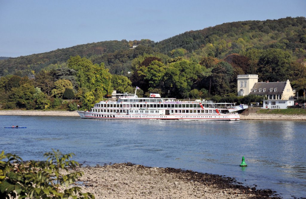 Die  Wappen von Kln  der KD ( Ahoi-Express ) auf dem Rhein, querab von Unkel - 26.09.2009