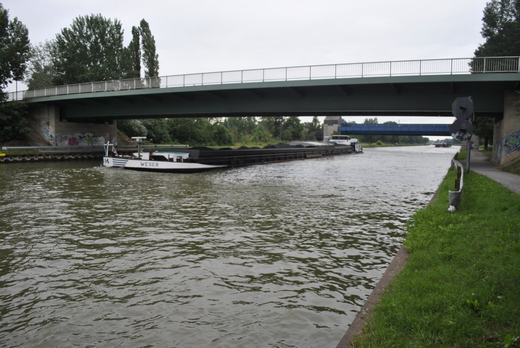 Die Weser, am Mittelandkanl bei Hannover/Grabsen am 04.07.2011.