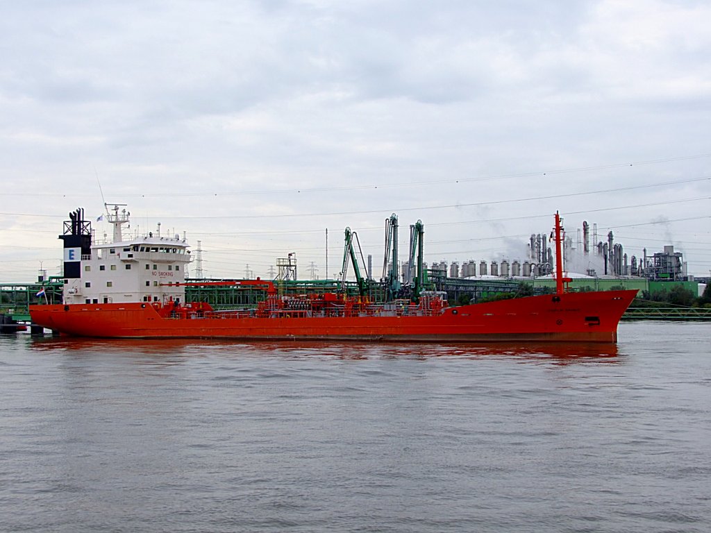 DUTCH-SPIRIT(IMO:9112870; L=100; B=17m; DWT442t; Bj.1996) im Hafen von Antwerpen; 110830