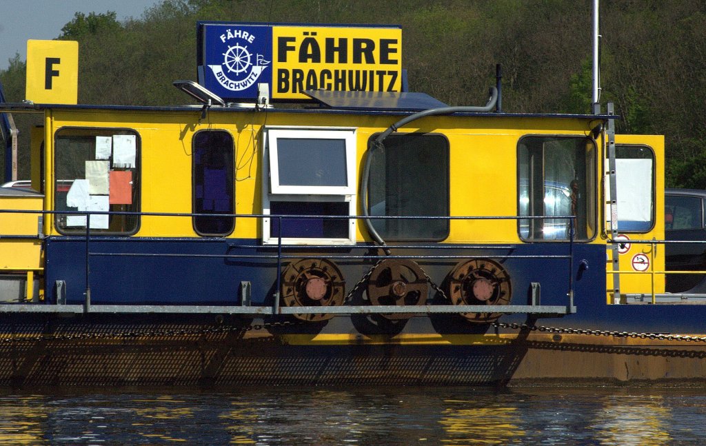 Ein Detail des Kettenantriebes der Gierfhre Brachwitz , Saalekilometer  82,1  am 02.05.12 gegen 15:43 Uhr aufgenommen. 