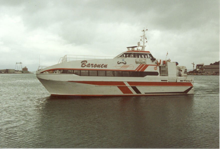 Ein Katamaran wird als Linienschiff zwischen Bergen und Stavanger / Norwegen eingesetzt. Gesehen im Juni 1994 (scan vom Bild).