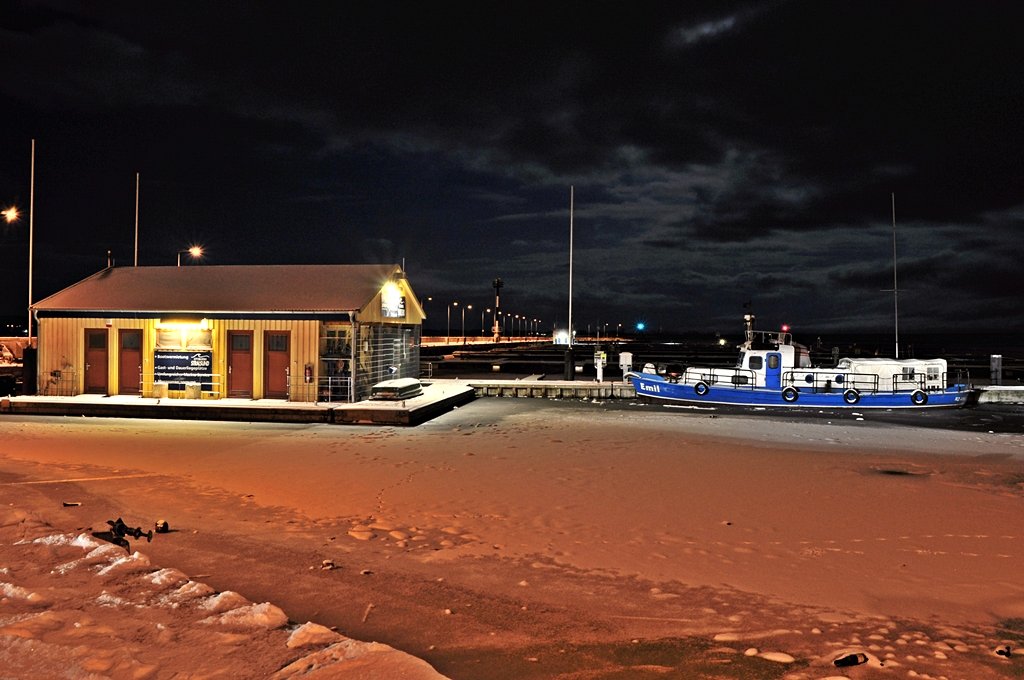 eisige Nacht am Stralsunder Stadthafen, 02.01.2010