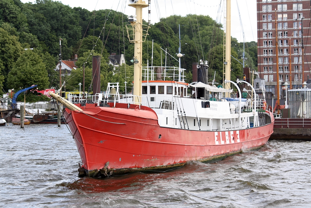 ELBE 3 am 06.Juli 2010 im Museumshafen velgnne in Hamburg.