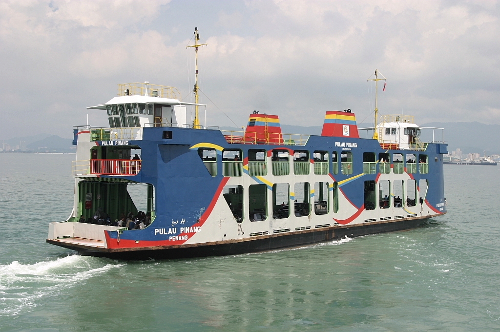 Fhre  PULAU PINANG  (IMO:9275244) am 16.Mai 2009 vor Butterworth.