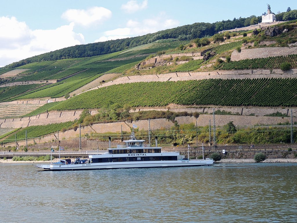 Fhre Rheintal(04807520) verlsst Anleger Rdesheim in Richtung Bingen am Rhein; 120829