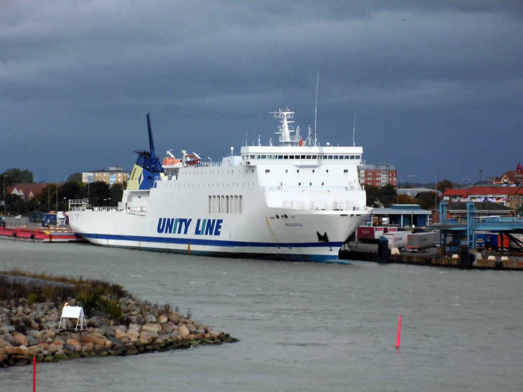 Fhrschiff Galileusz der UNITY LINE am 09.10.12 in Trelleborg