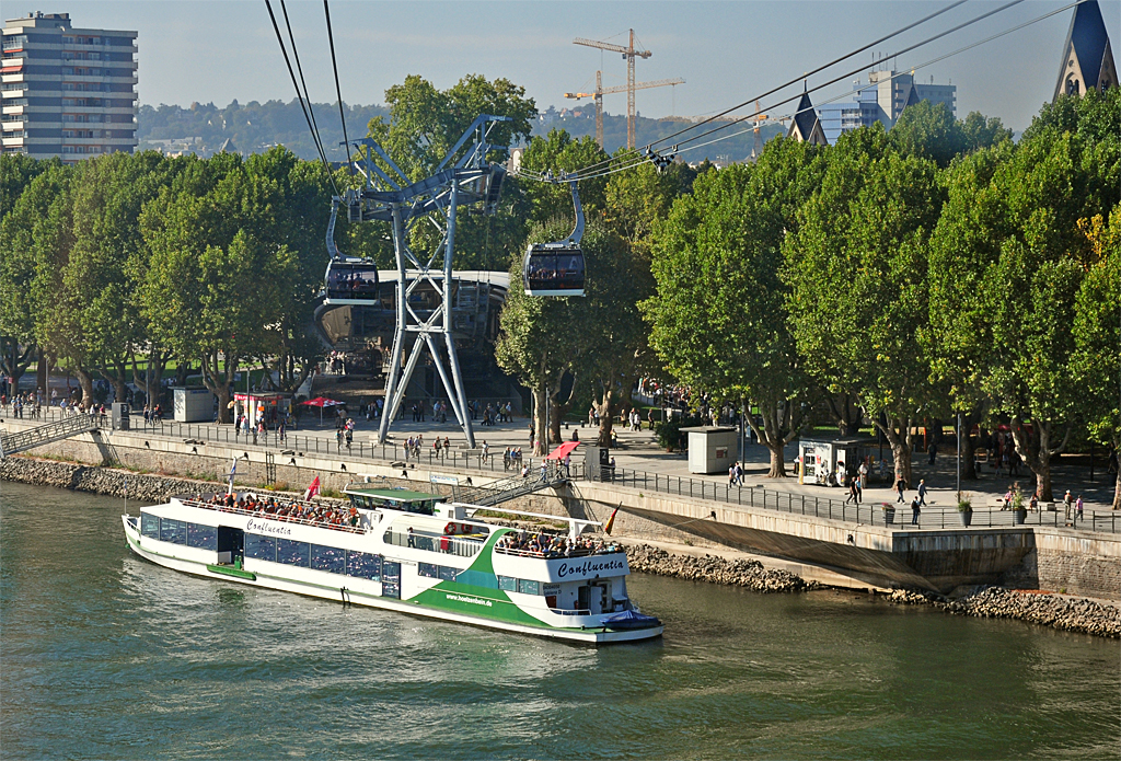 Fahrgastschiff  Confluentia  beim Buga-Gelnde in Koblenz - 22.09.2011