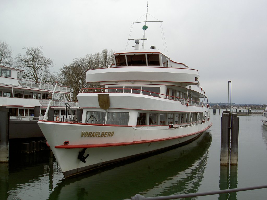 Fahrgastschiff Vorarlberg im Bregenzer Hafen (17.03.2013)