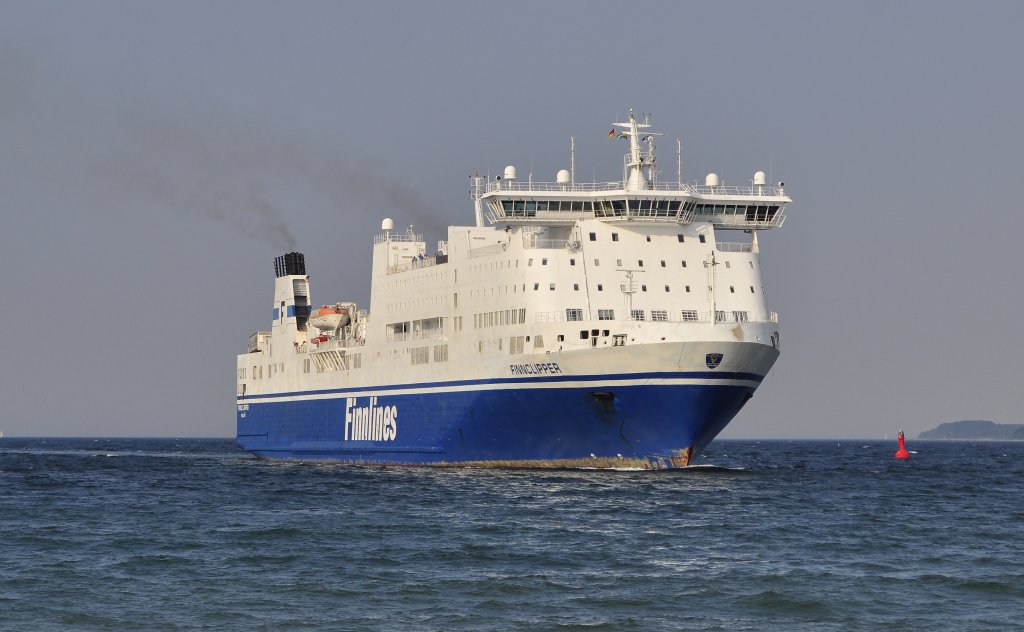 Finnlines  FINNCLIPPER  aus Malm kommend beim einlaufen in Travemnde, Aufgenommen am 27.07.2012