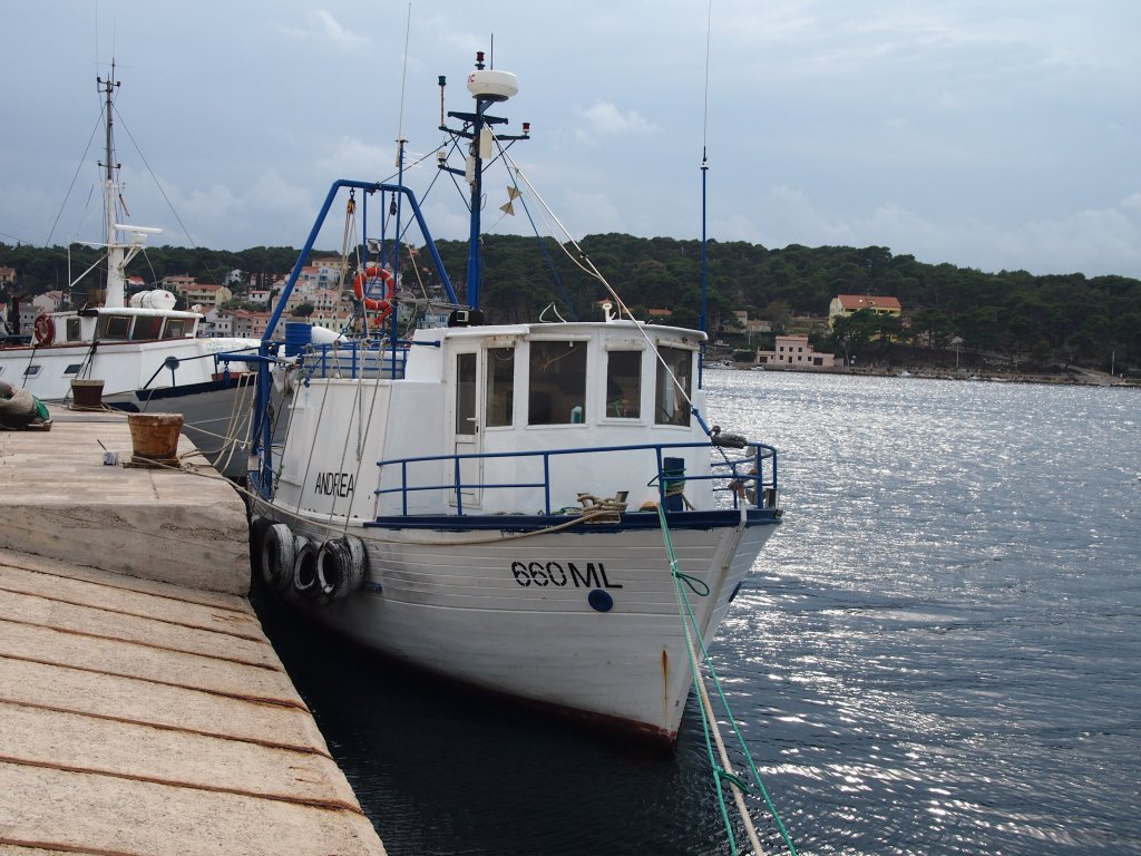 Fischereischiff Andrea in den Hafen Mali Losinj in 2012:09:19 .