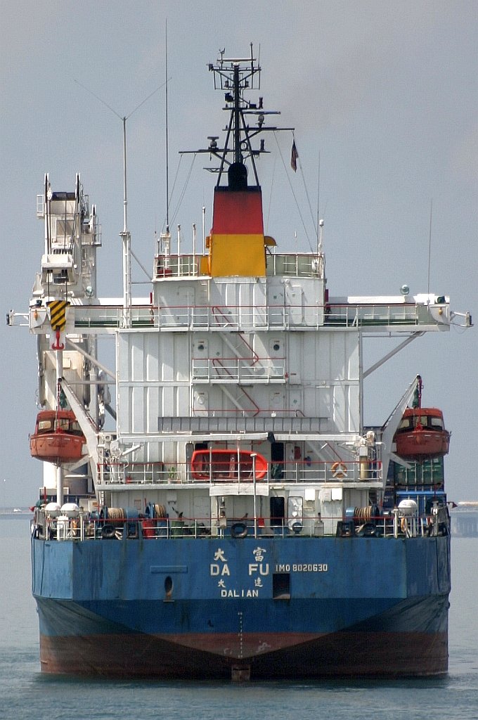 Frachter  DA FU  (IMO: 8020630) am 10.Mai 2009 vor Butterworth.