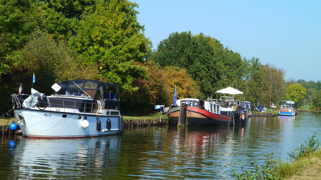 Frankreich, Elsass-Lothringen, Saarkanal (vormals Saar-Kohle-Kanal), zwischen der Mndung in den Rhein-Marne-Kanal zwischen Gondrexange und Rchy-le-Chteau und der Schleuse 1 des Saarkanals bei Diane-Capelle, 01.10.2011 