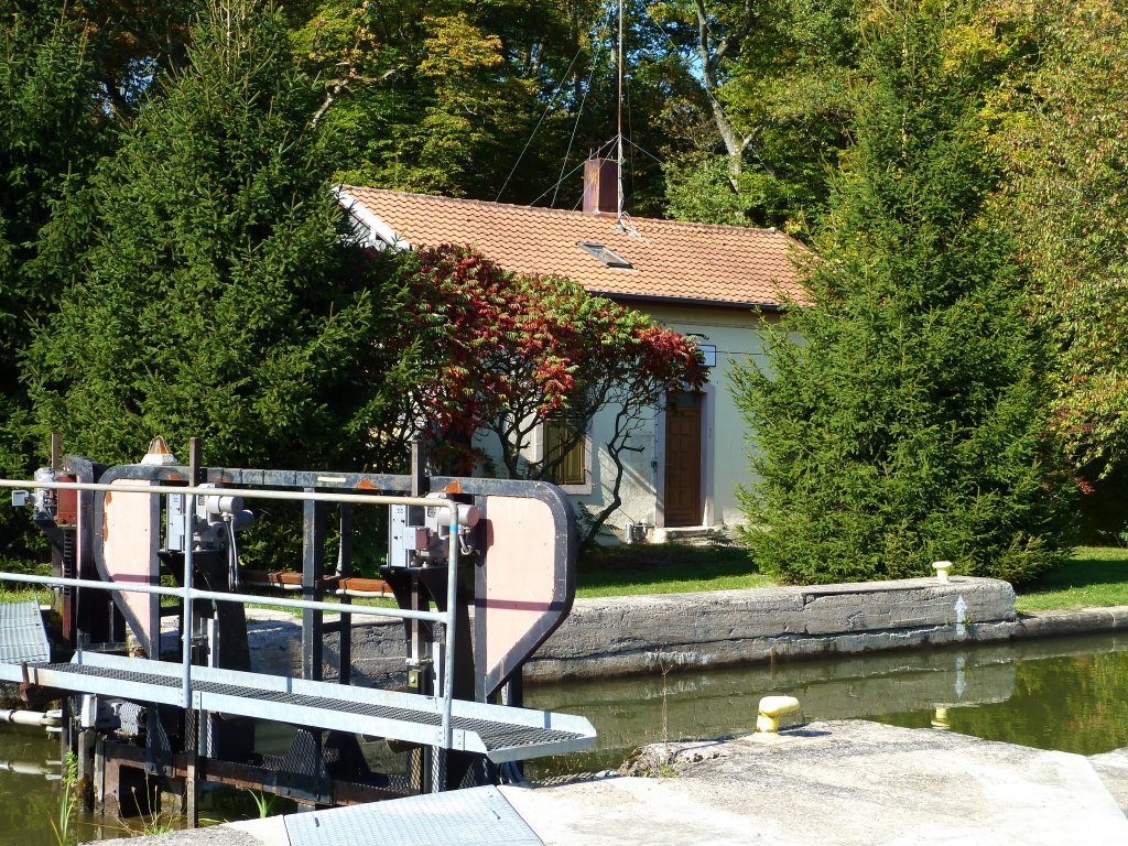 Frankreich, Elsass-Lothringen, Saarkanal (vormals Saar-Kohle-Kanal), Schleuse 5, 01.10.2011