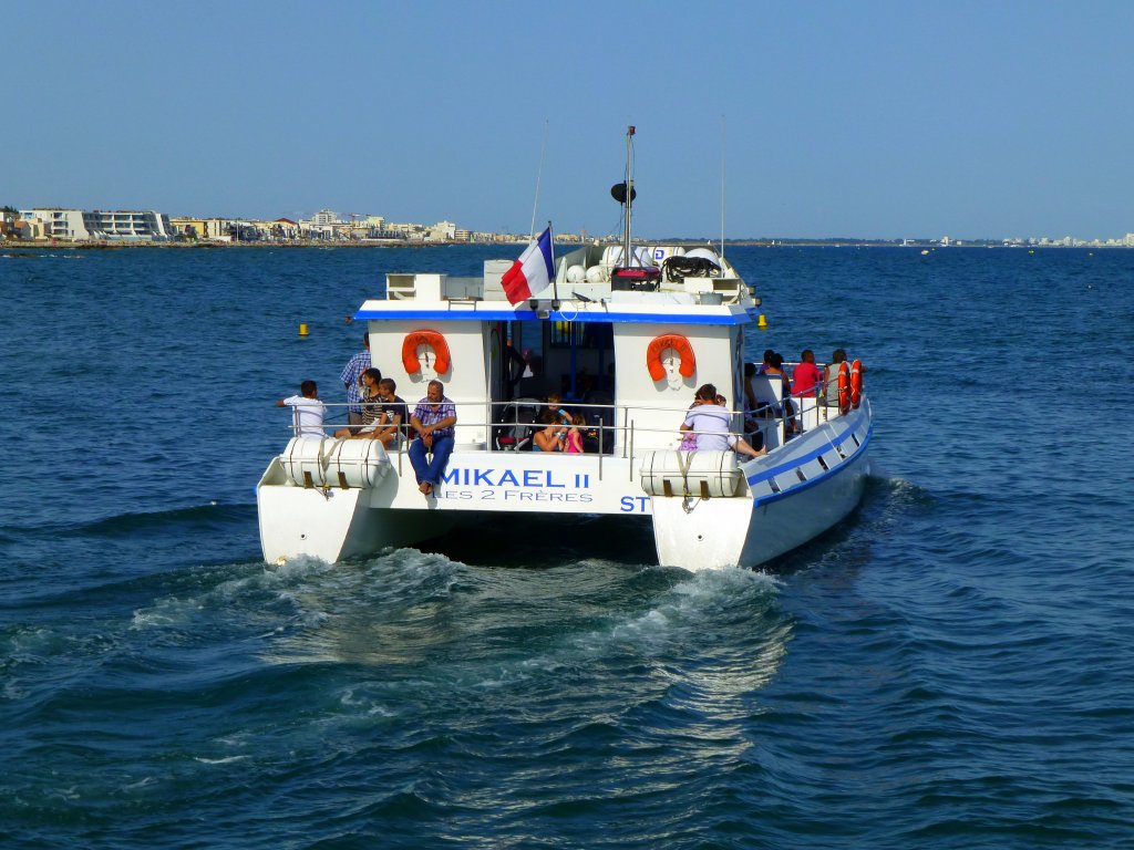 Frankreich, Languedoc-Roussillon, Hrault, Palavas-les-Flots, Catamaran Mikael II auf dem Mittelmeer, 02.08.2013 