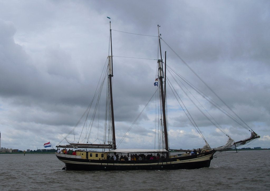 Gaffelschoner  Zuiderzeee  bei der  Sail  vor Bremerhaven, 29.08.2010.