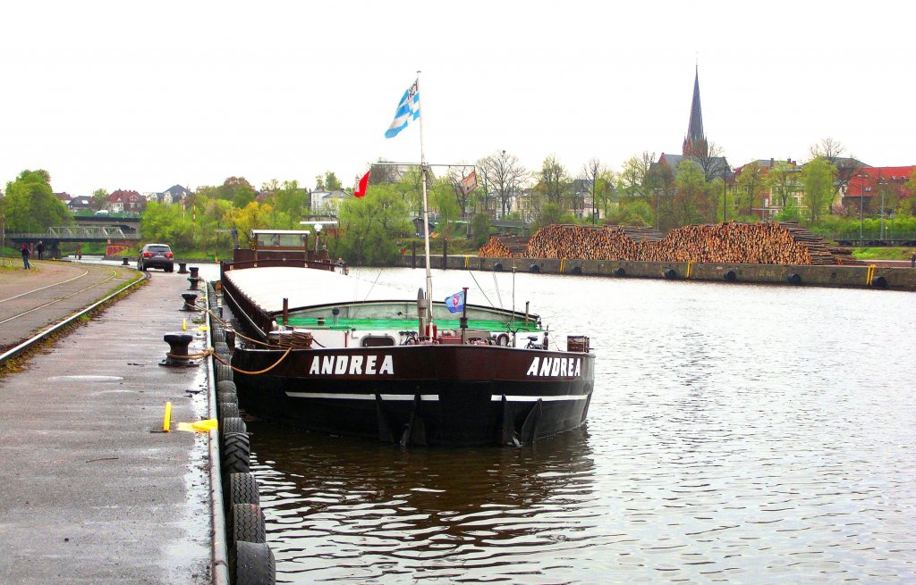 GMS Andrea ENI  , in Warteposition im Lbecker Wallhafen... Aufgenommen: 28.4.2012