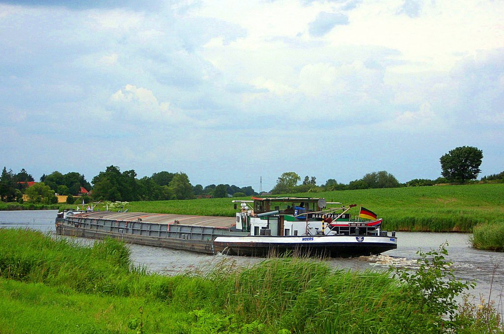 GMS NAWATRANS IV ENI 04003930, unterwegs im ELK mit Kurs Lbeck...
Aufgenommen: 23.6.2012