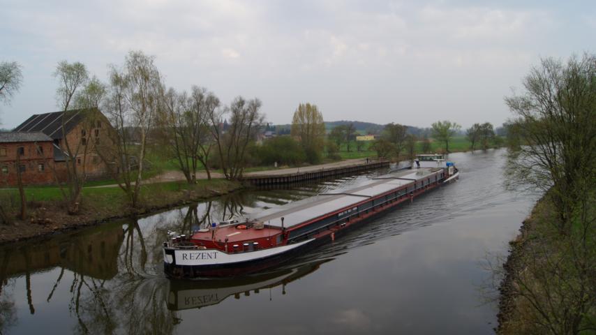 GMS Rezent -  Salzgitter auf Hohensaaten - Friedrichstaler Wasserstrae bei Lunow - am 26.04.2013 gegen 8:00 Uhr