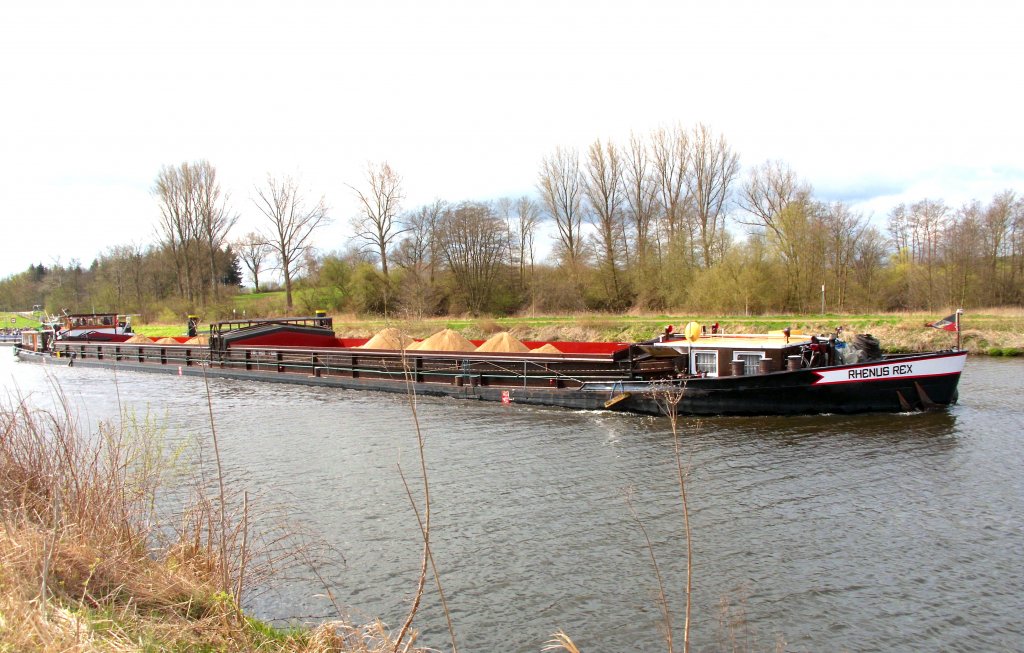 GMS RHENUS REX, ENI 04013450, hat die Donnerschleuse in Neu Lankau verlassen mit Kurs Lbeck, Lehmannkai 3