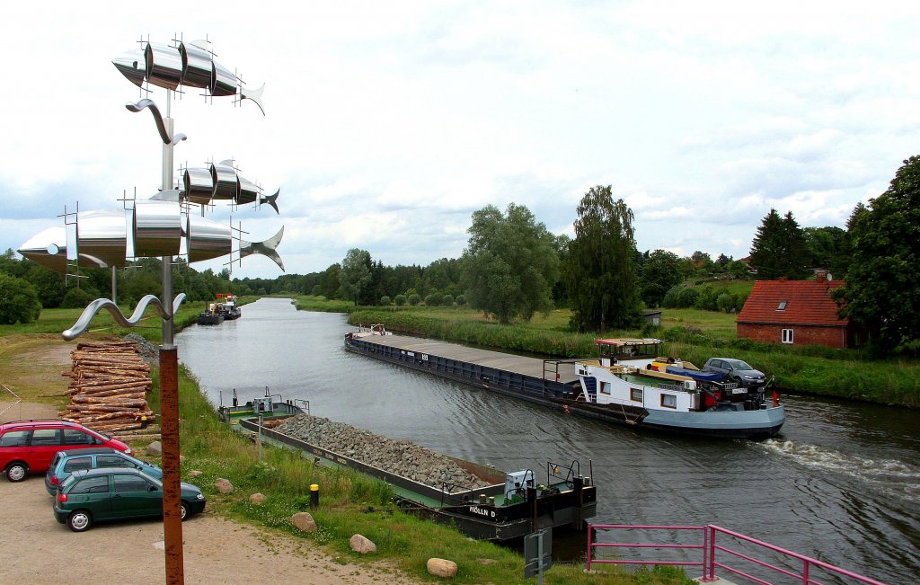 GMS ST. MICHAEL ENI 04401900, kommt nach 19 Jahren erstmalig wieder im ELK nach Lbeck mit Kraftwerksand fr den Lehmannkai 3 in Herrenwyk...
Aufgenommen: 23.6.2012