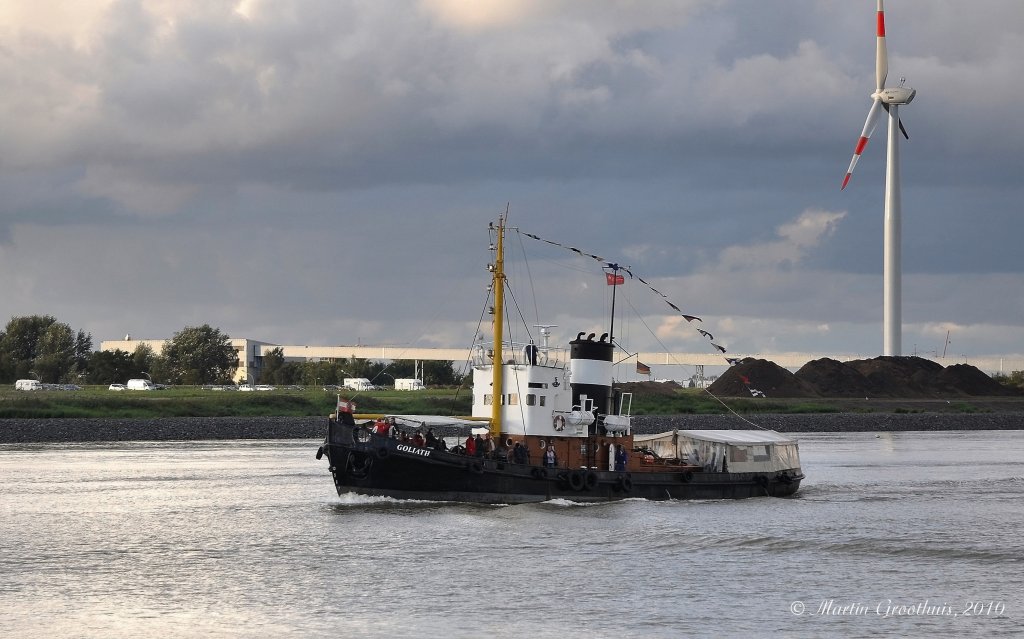 Goliath, Schlepper - Museumsschiff am 28.08.2010 auf der Weser vor Bremerhaven. Baujahr 1941