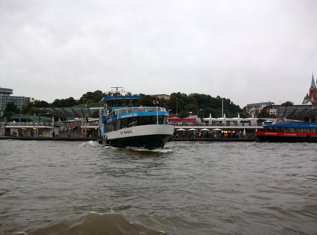 HADAG Typschiff ST. PAULI an den Hamburger Landungsbrcken (20.09.12)