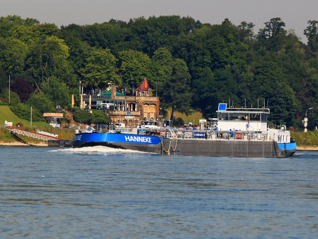  Hanneke  auf dem Rhein stromaufwrts bei Bad Godesberg unterwegs. (25.07.2012)