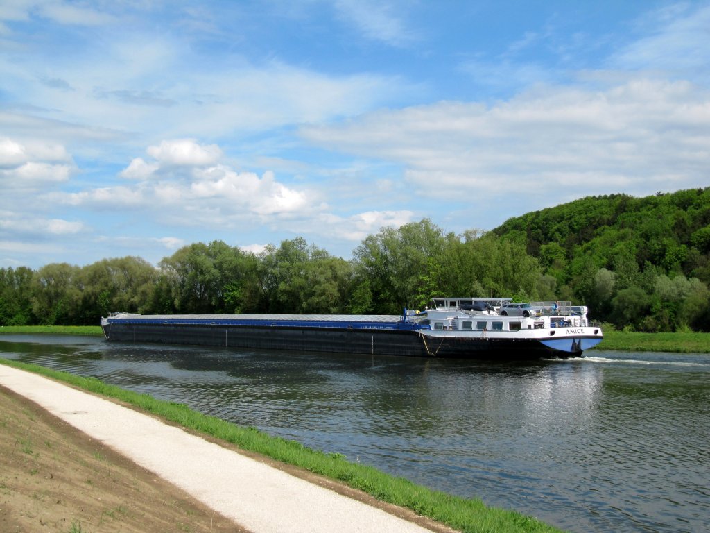 Heckansicht der GMS Amice , 02330198 , am 03.05.2012 im Schleusenkanal v. Bad Abbach zu Tal.