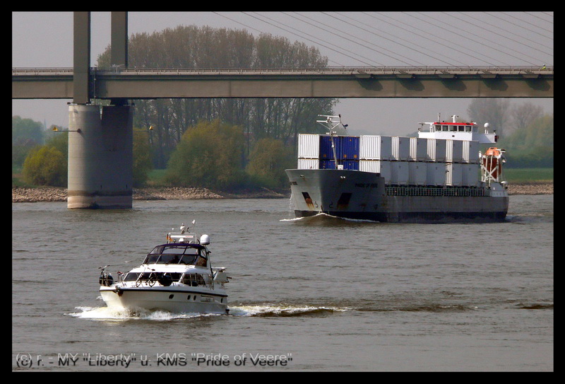 Hollndische MY  Liberty  u. KMS  Pride of Veere  auf dem Rhein.