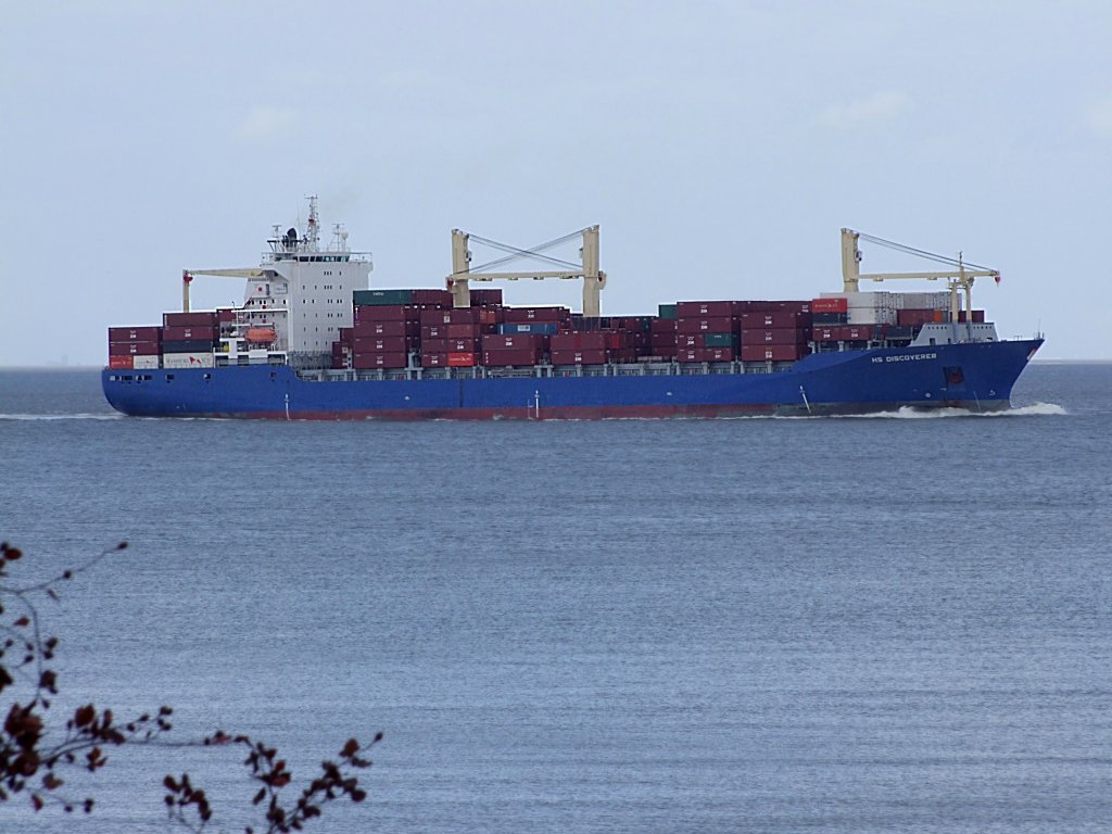 HS-Discoverer(IMO-9243590;L=208;B=32mtr.) erreicht in den spteren Nachmittagstunden die Gewsser der Elbe bei Cuxhaven;090830 