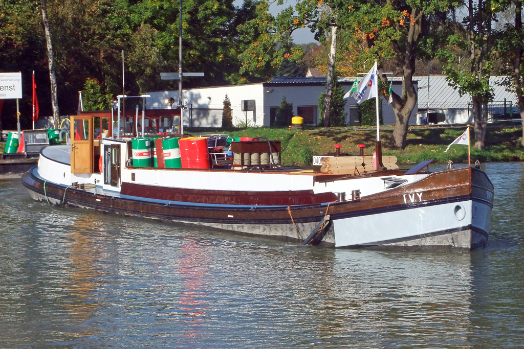  IVY  auf dem Dortmund-Ems-Kanal in Datteln 9.10.2010