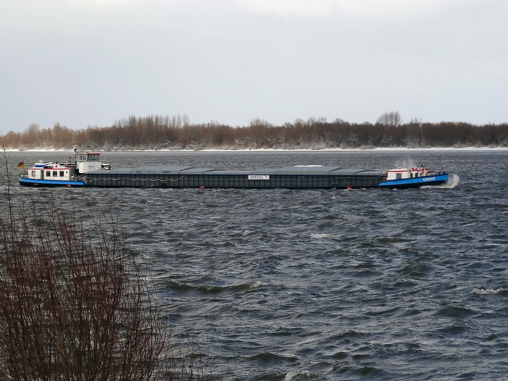 KAPSTADT  Binnenfrachtschiff   Lhe  10.03.2013