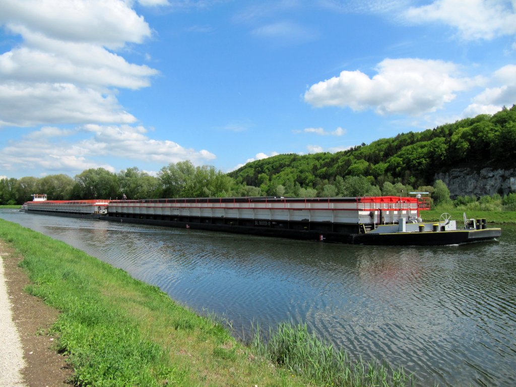 Koppelverband Klosterneuburg , 04800020 , mit SL 180001 , 08557043 , am 03.05.2012 im Schleusenkanal Bad Abbach zu Berg.